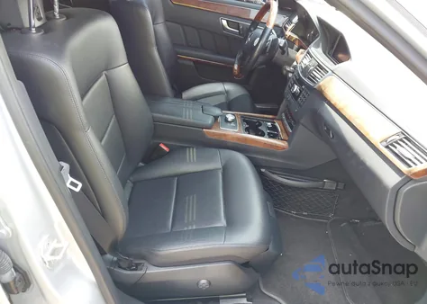 2013 Mercedes-Benz E 350 4Matic z USA, uszkodzony, nr VIN WDDHF8JB8DA746587